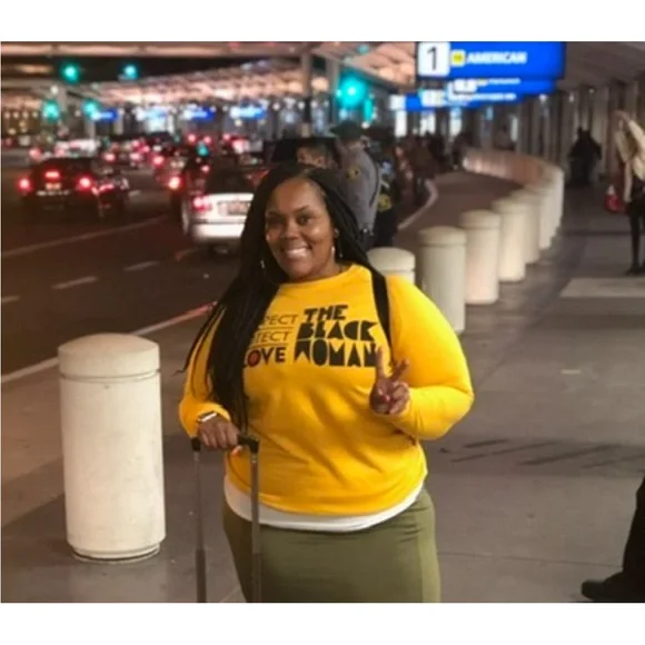 Protect , respect, love the black woman crewneck - Picture 2 of 2